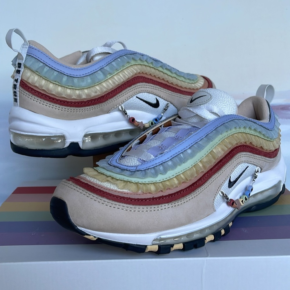 NIKE Men’s AIR MAX 97 BE TRUE 
PINK OXFORD/ANTHRACITE-ADOBE 
Sneakers
FD8637 600 - Picture 2 of 16